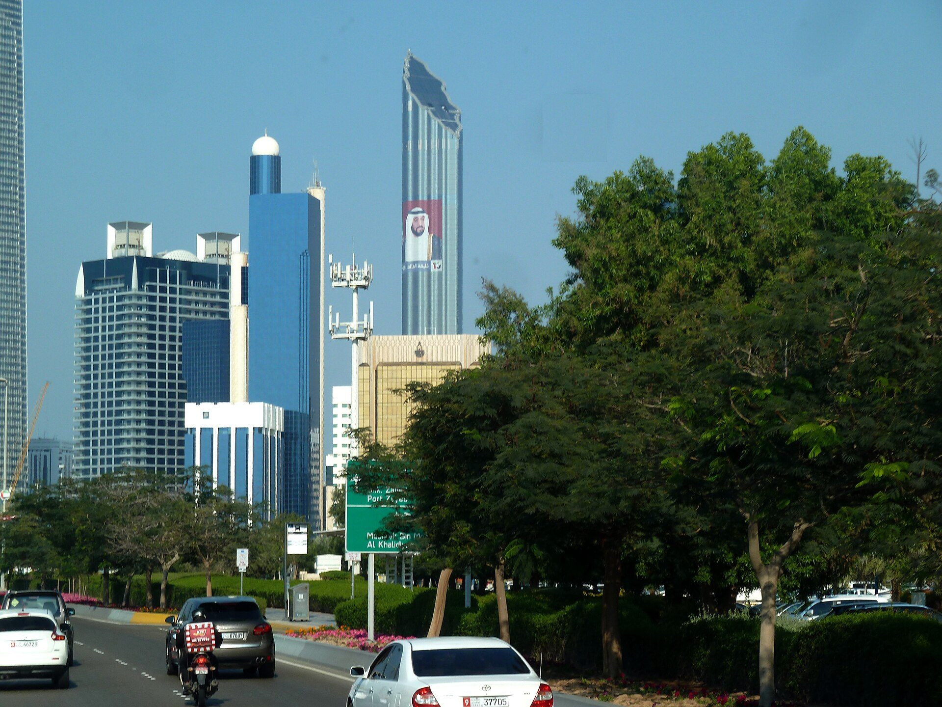 Street scene in Abu Dhabi