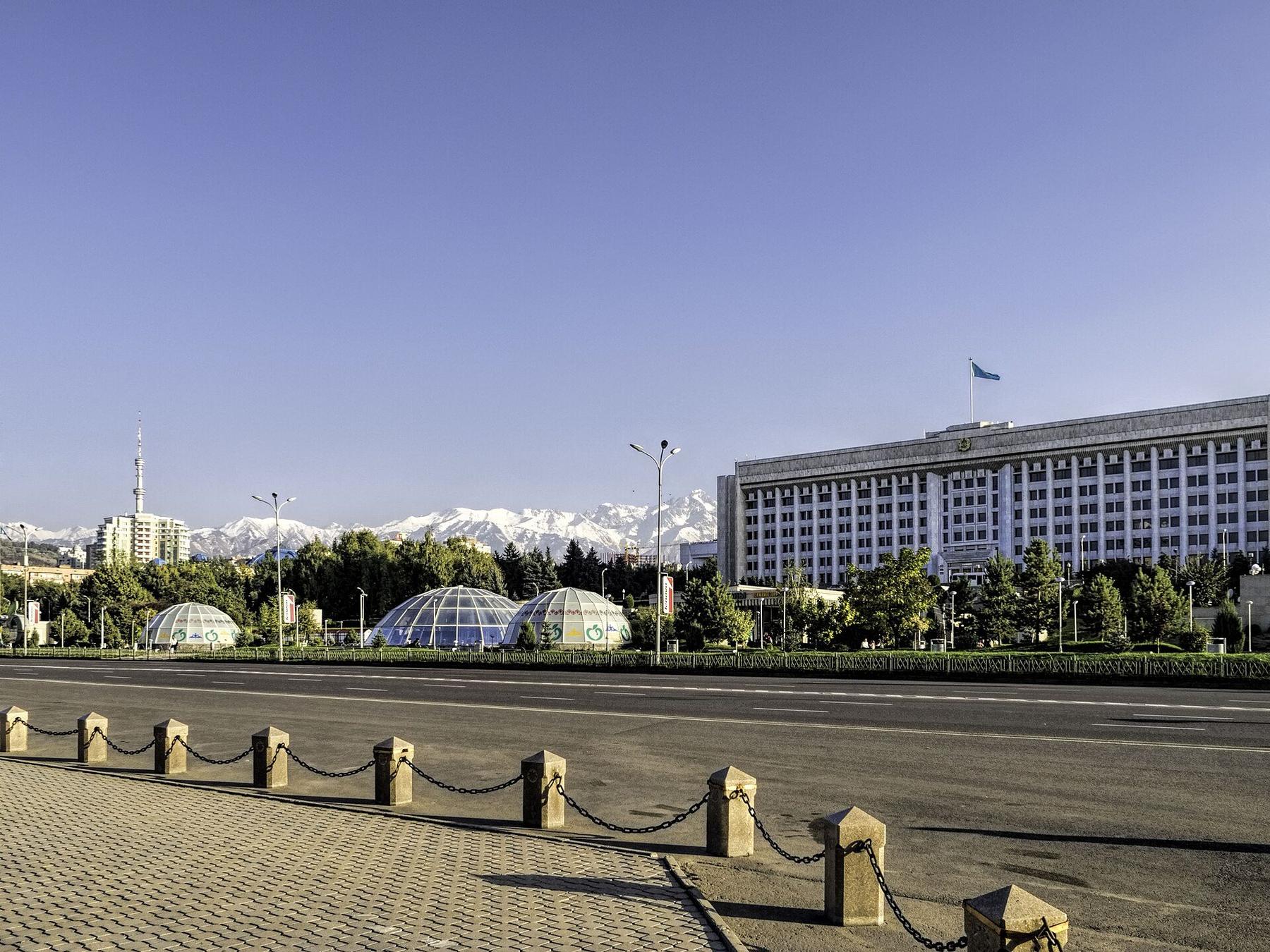 Arrival and city movement scene in Almaty