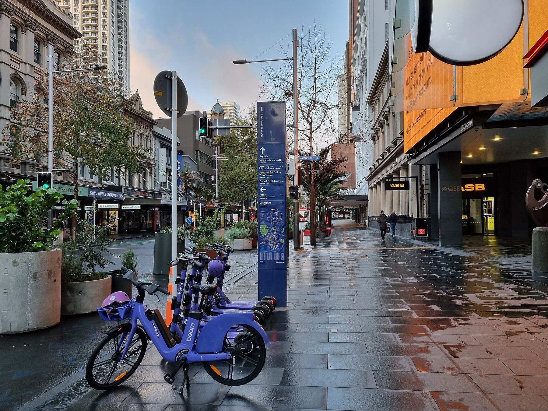 Shopping street in Auckland