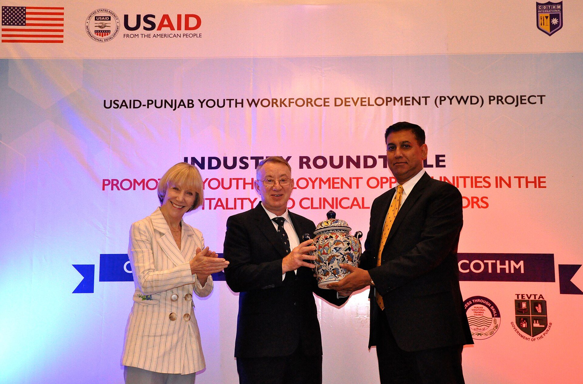 Restaurant scene in Bahawalpur