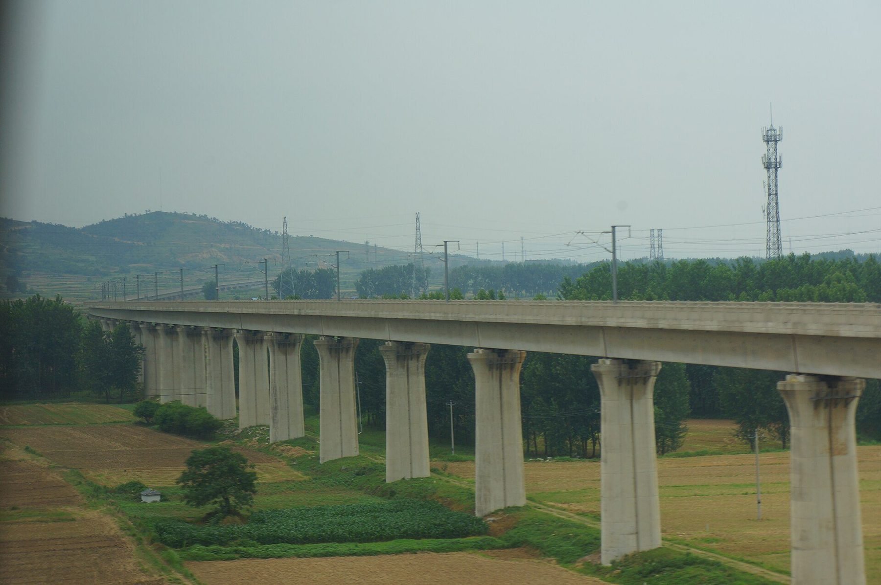Shopping scene in Bengbu