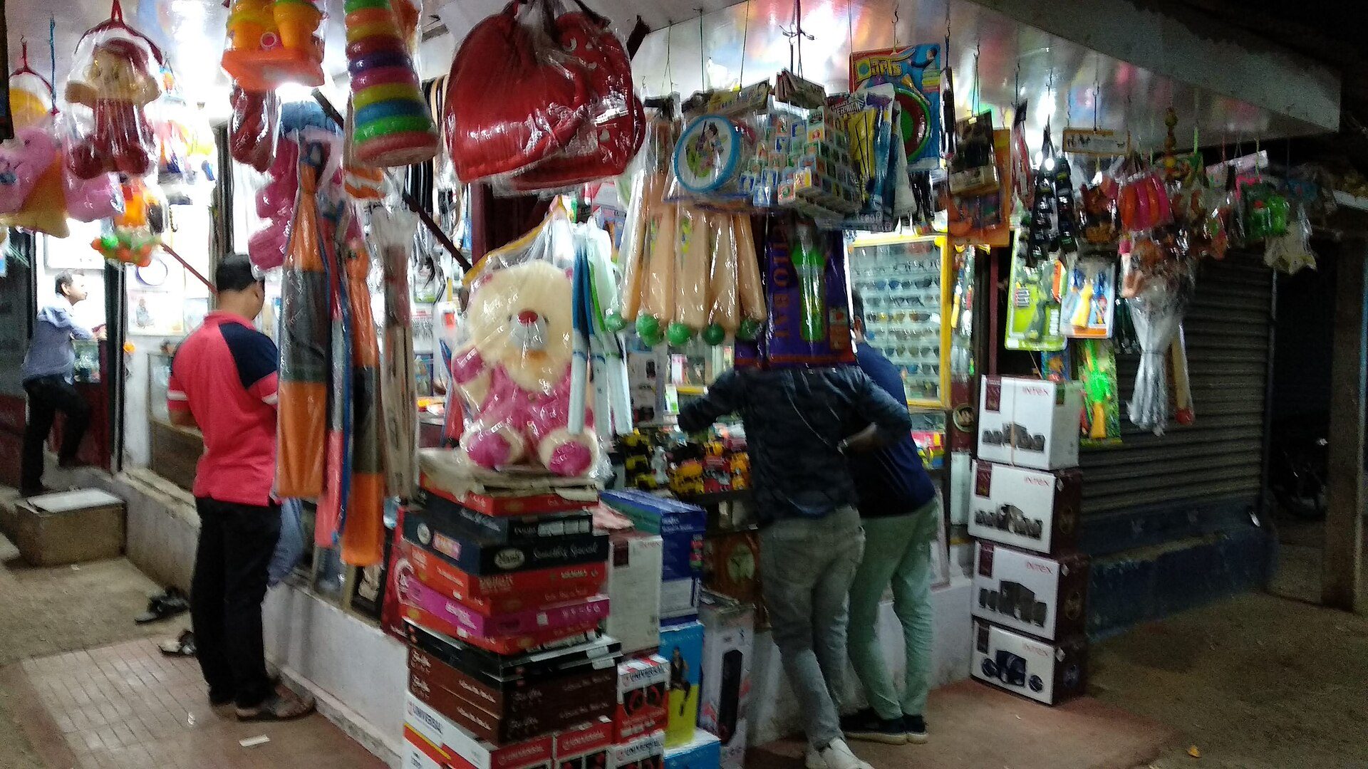 Shopping scene in Bhubaneswar