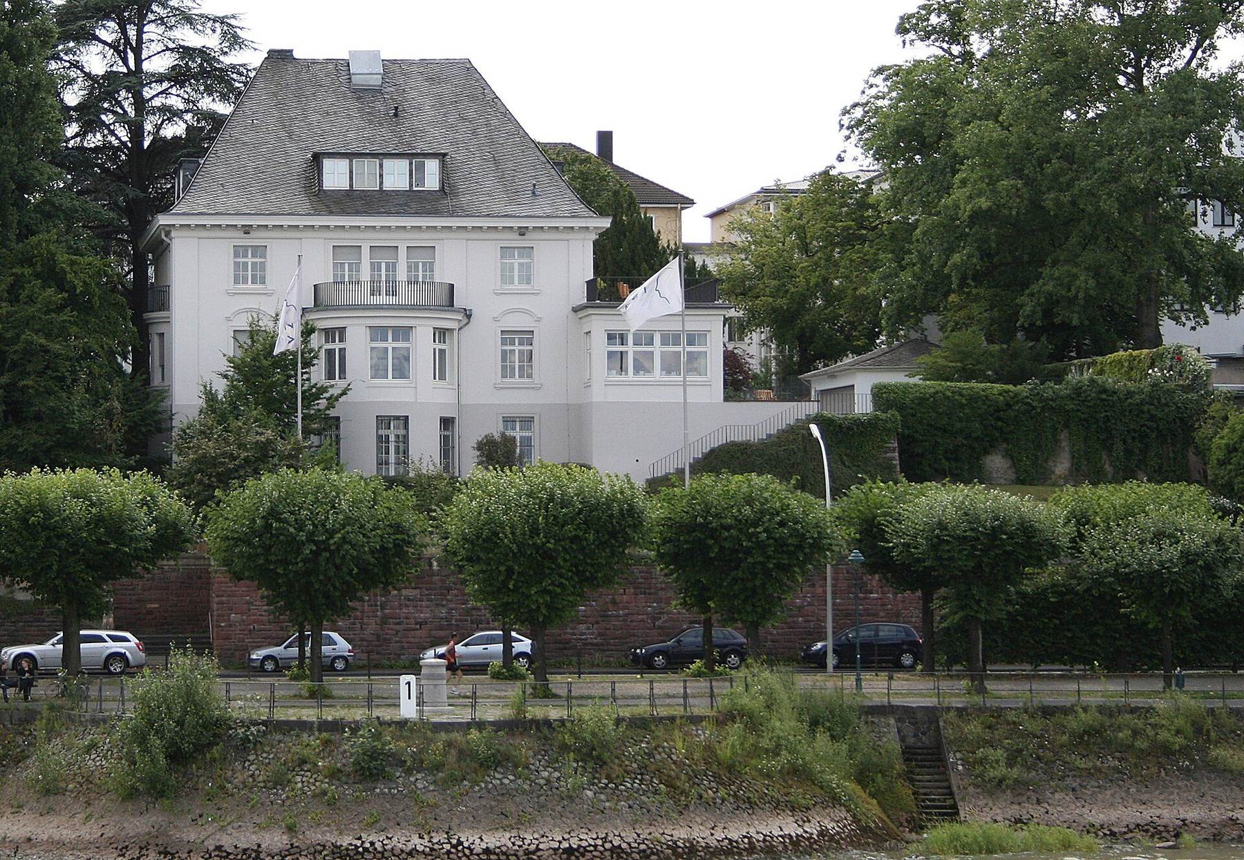 Bonn planning base near Zentrum/Altstadt