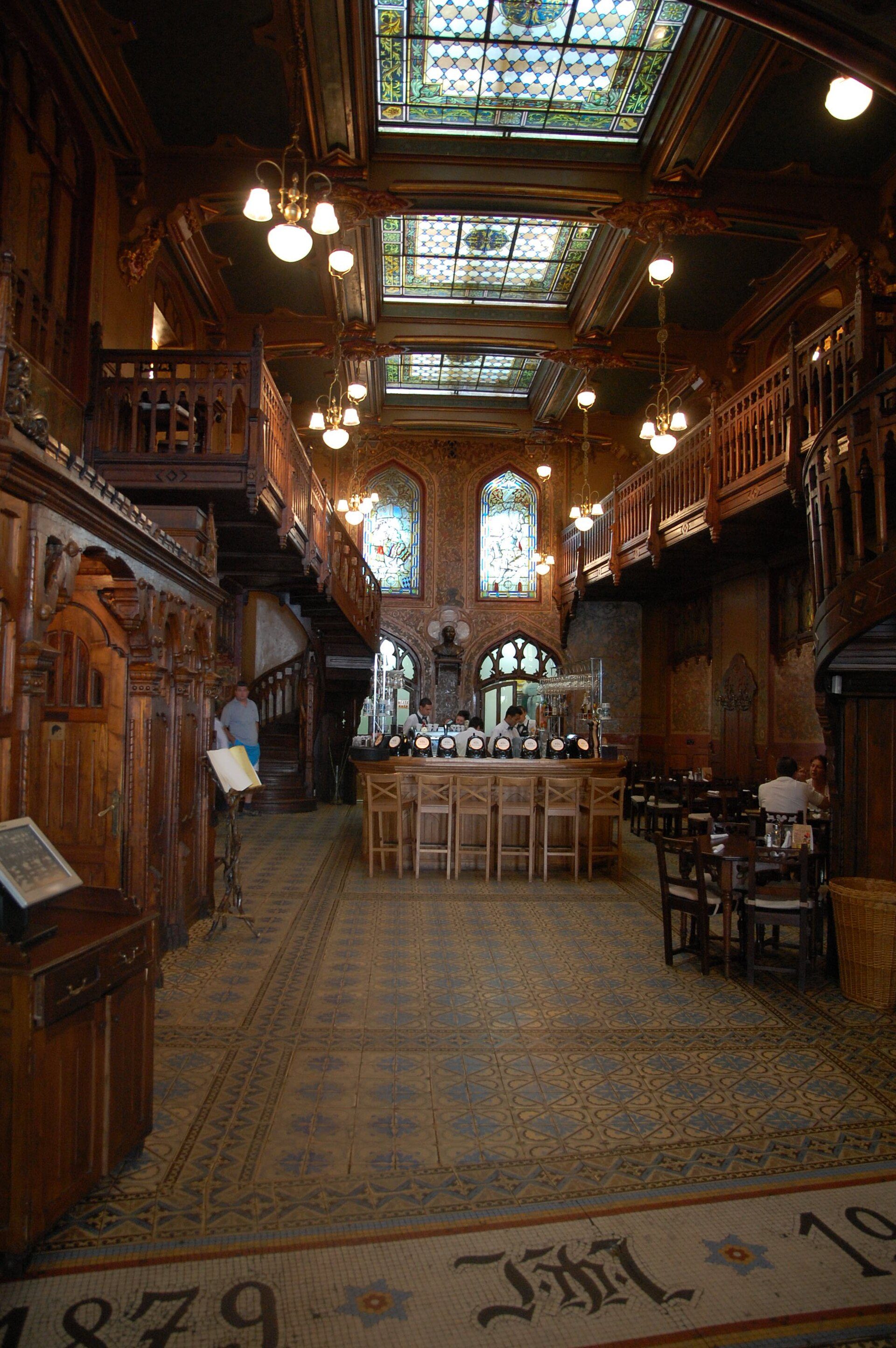 Restaurant scene in Bucharest