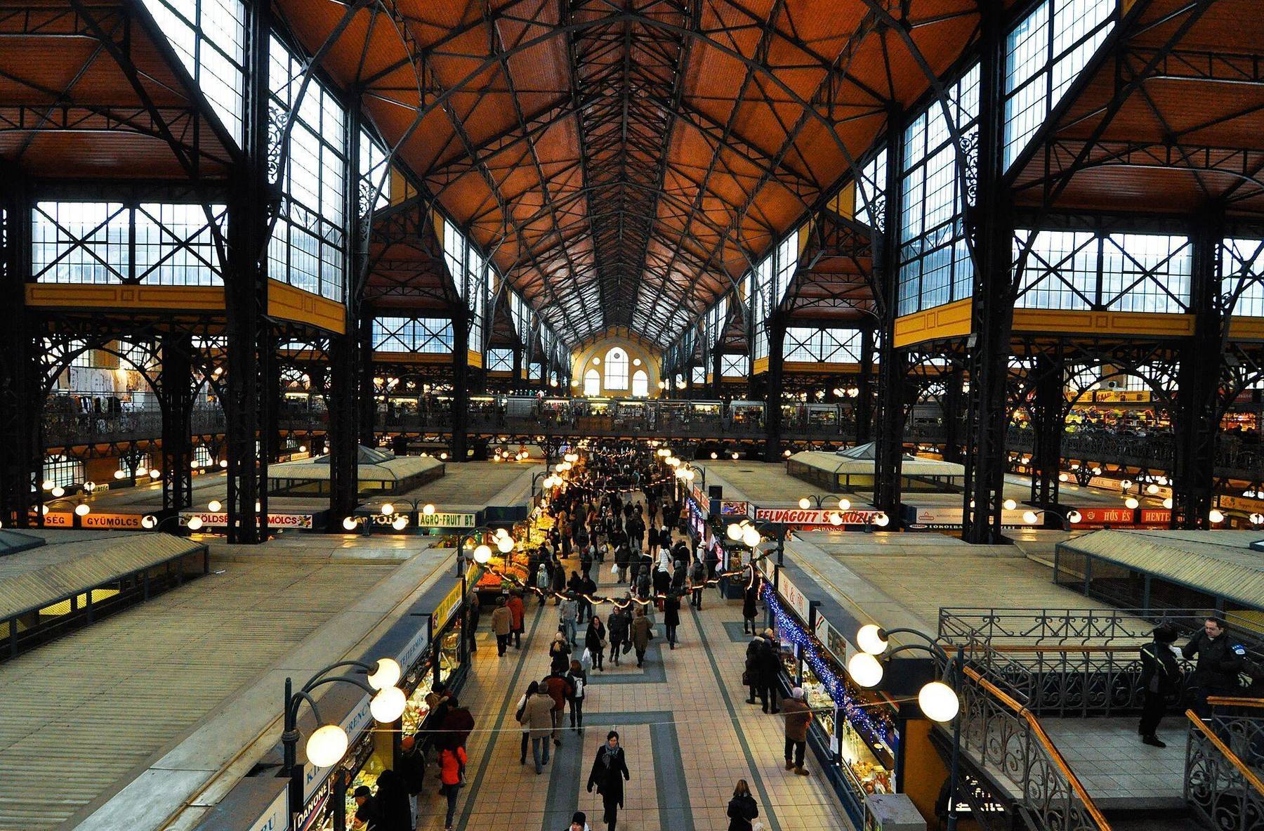 Food hall scene in Budapest