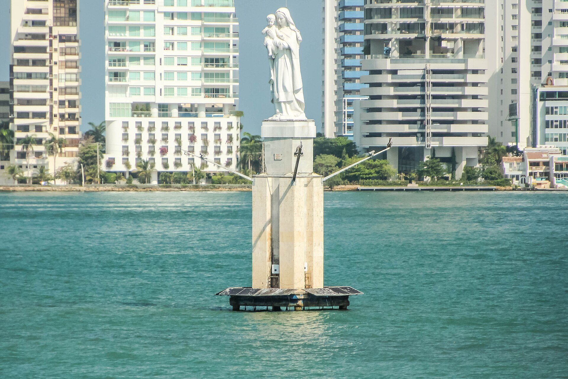 Restaurant scene in Cartagena
