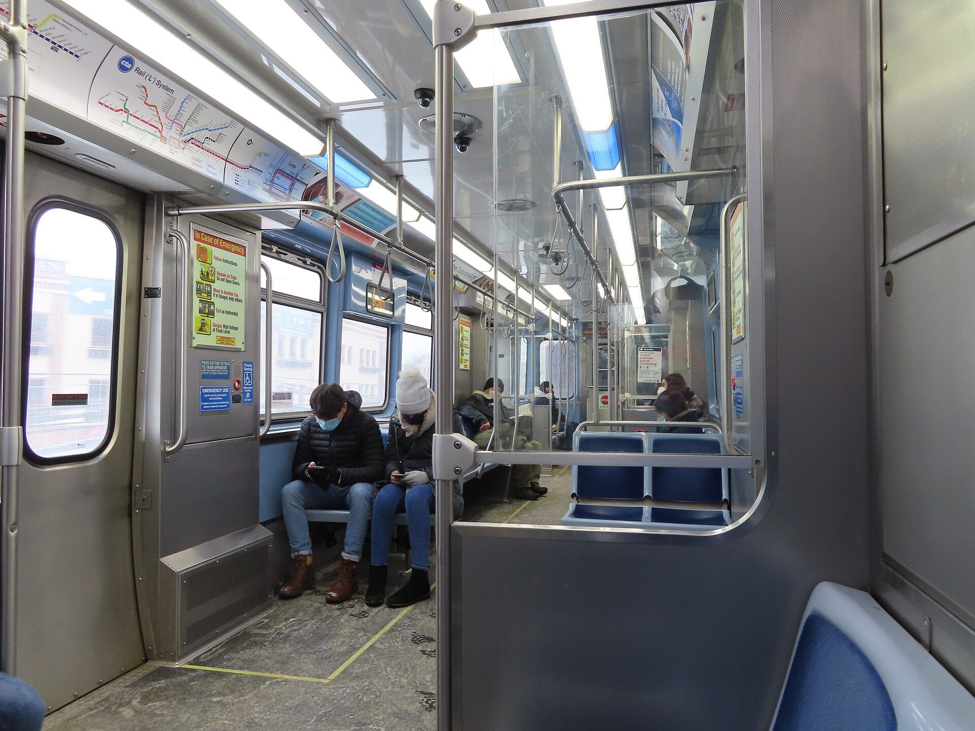 Transit scene in Chicago