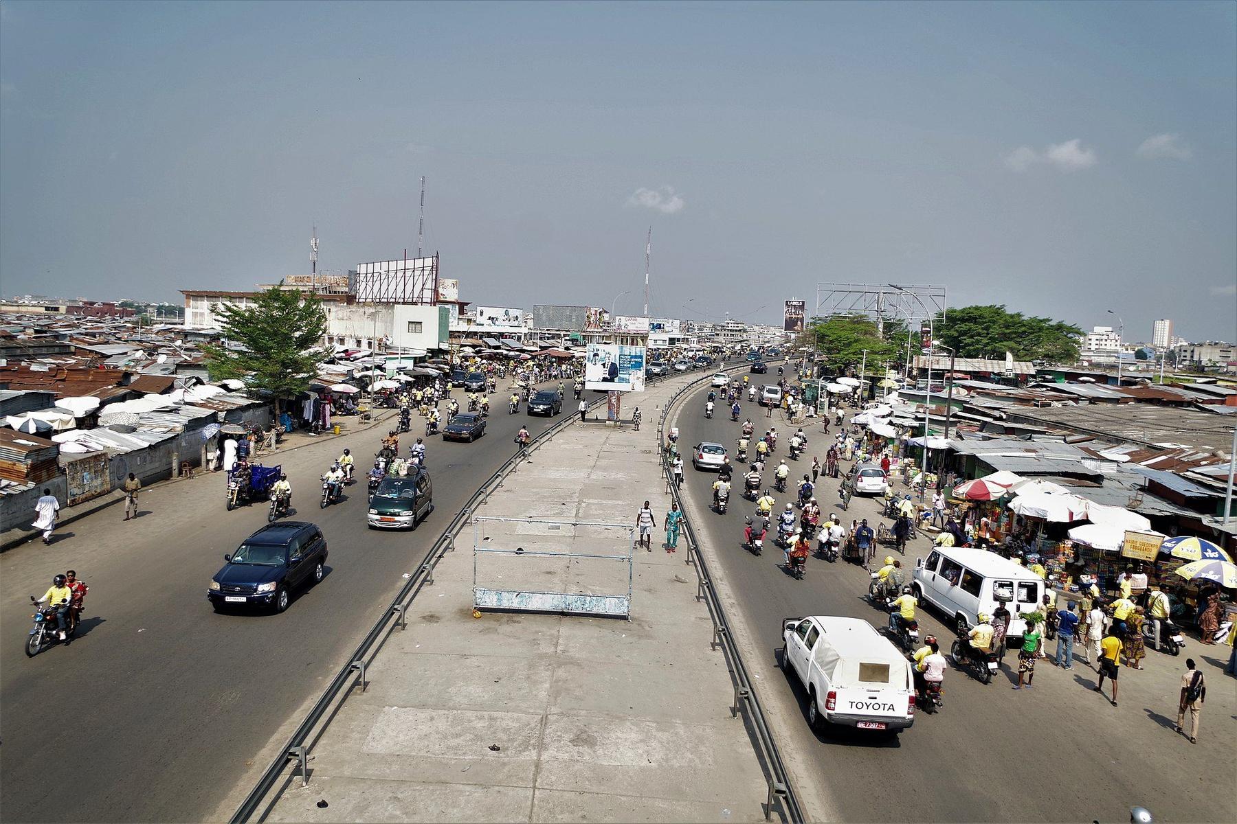 Shopping or market scene in Cotonou