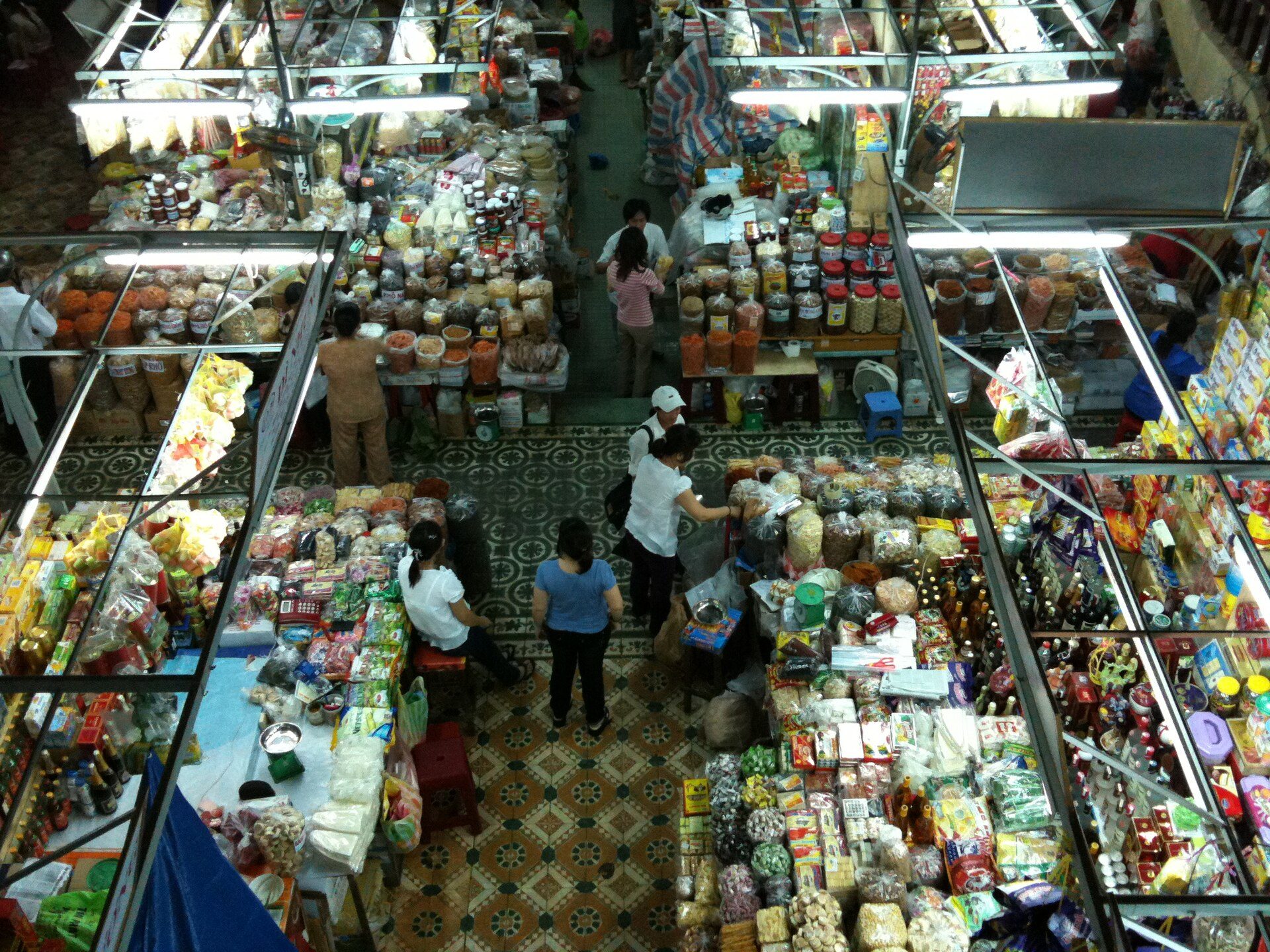 Shopping market in Da Nang
