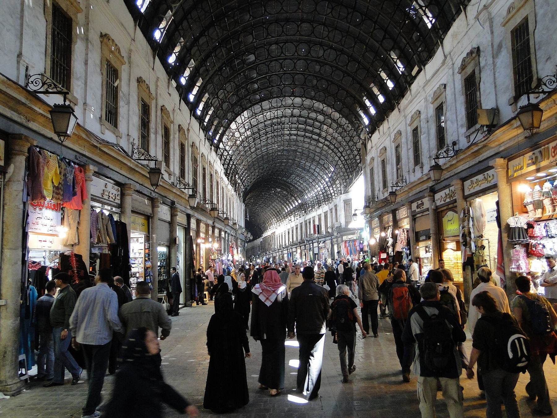 Shopping scene in Damascus