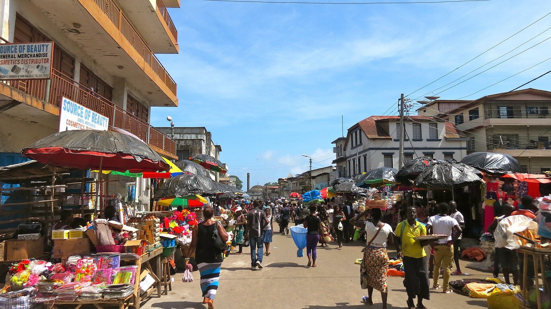 Shopping scene in Freetown