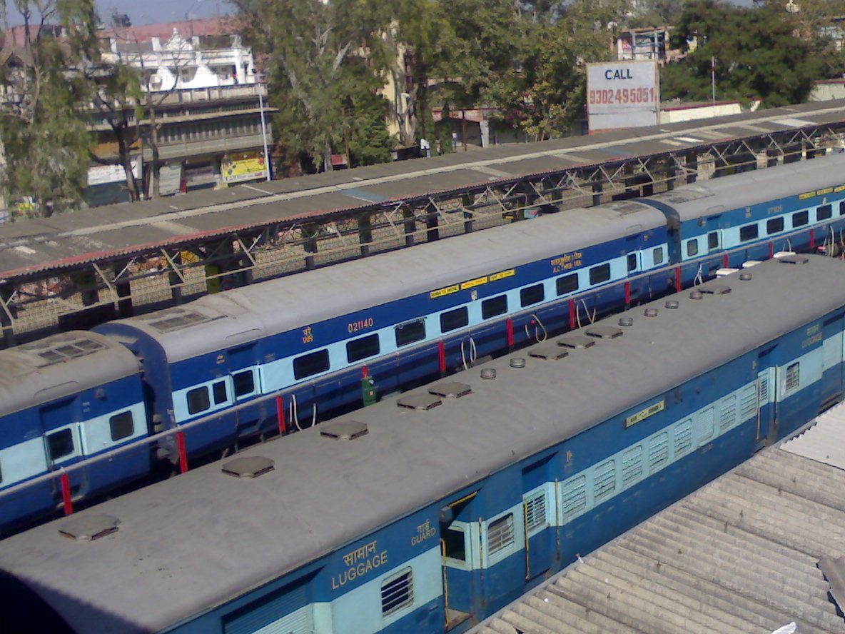 Transport scene in Indore
