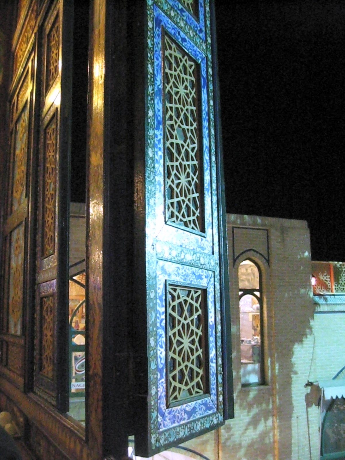 Restaurant scene in Isfahan