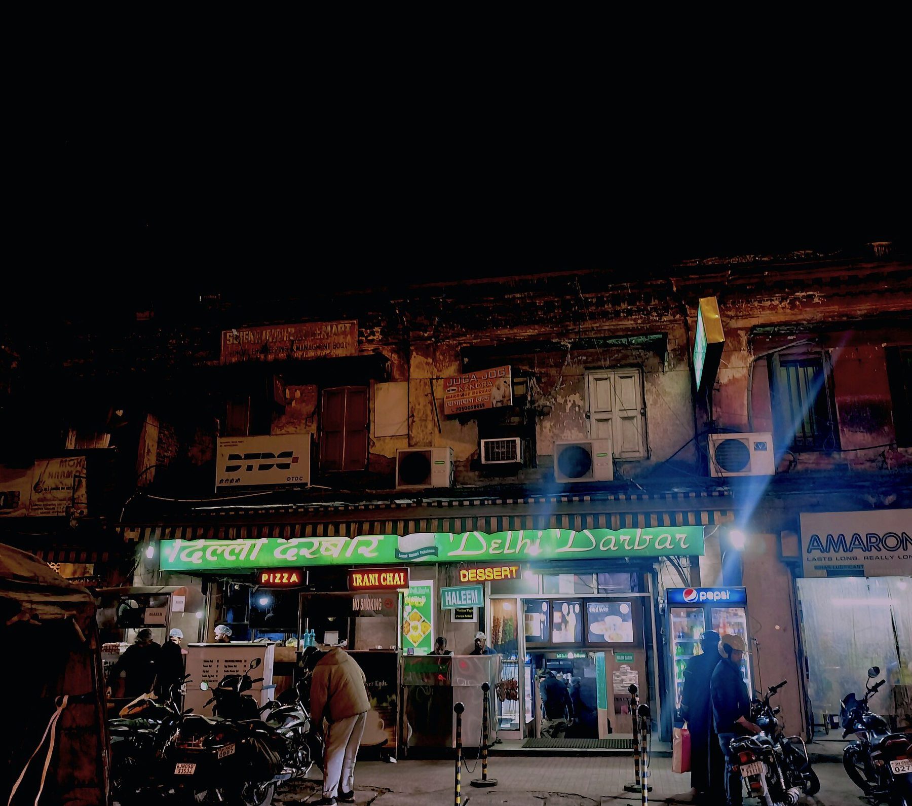 Restaurant scene in Jamshedpur