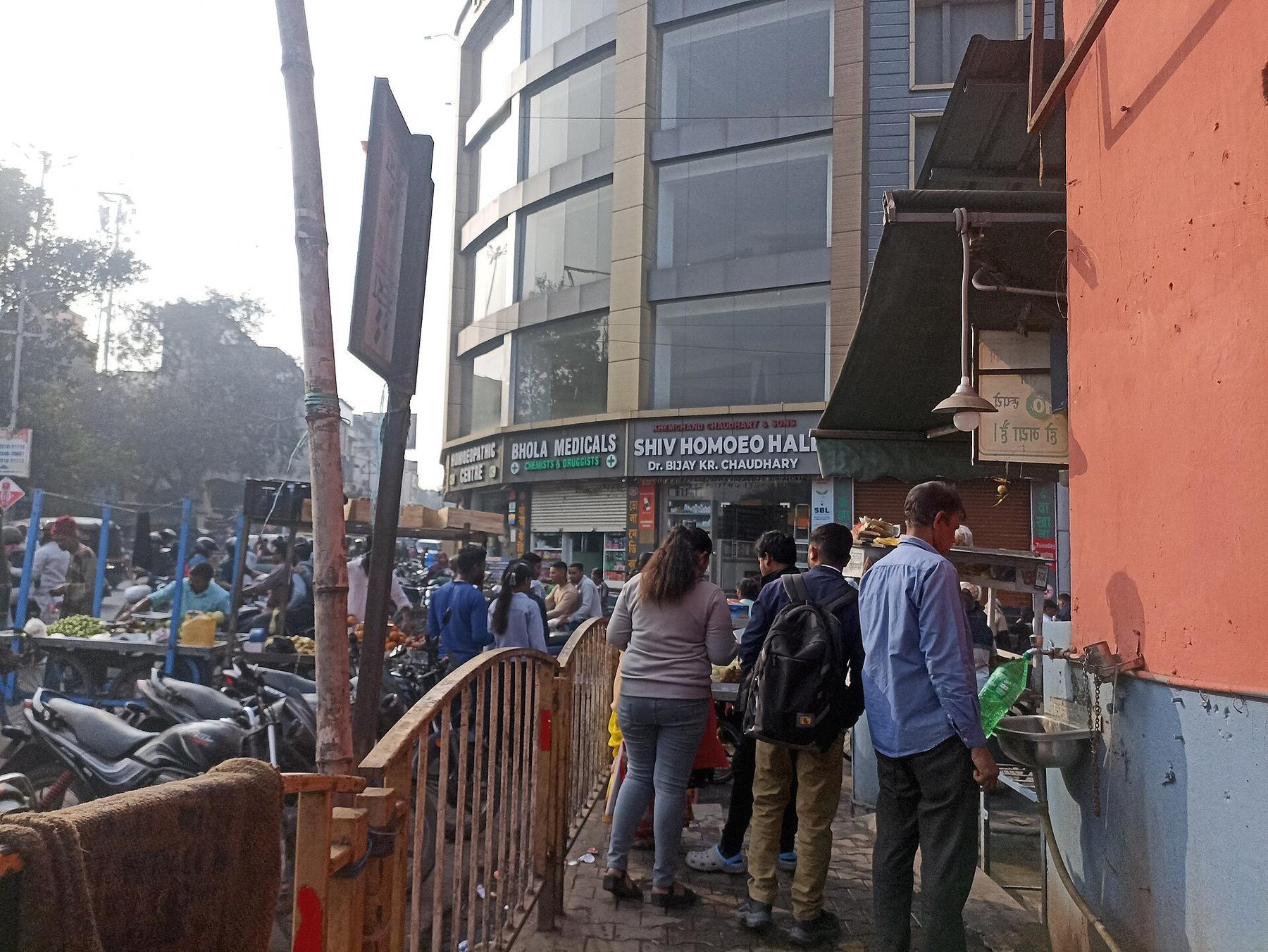 Shopping scene in Jamshedpur