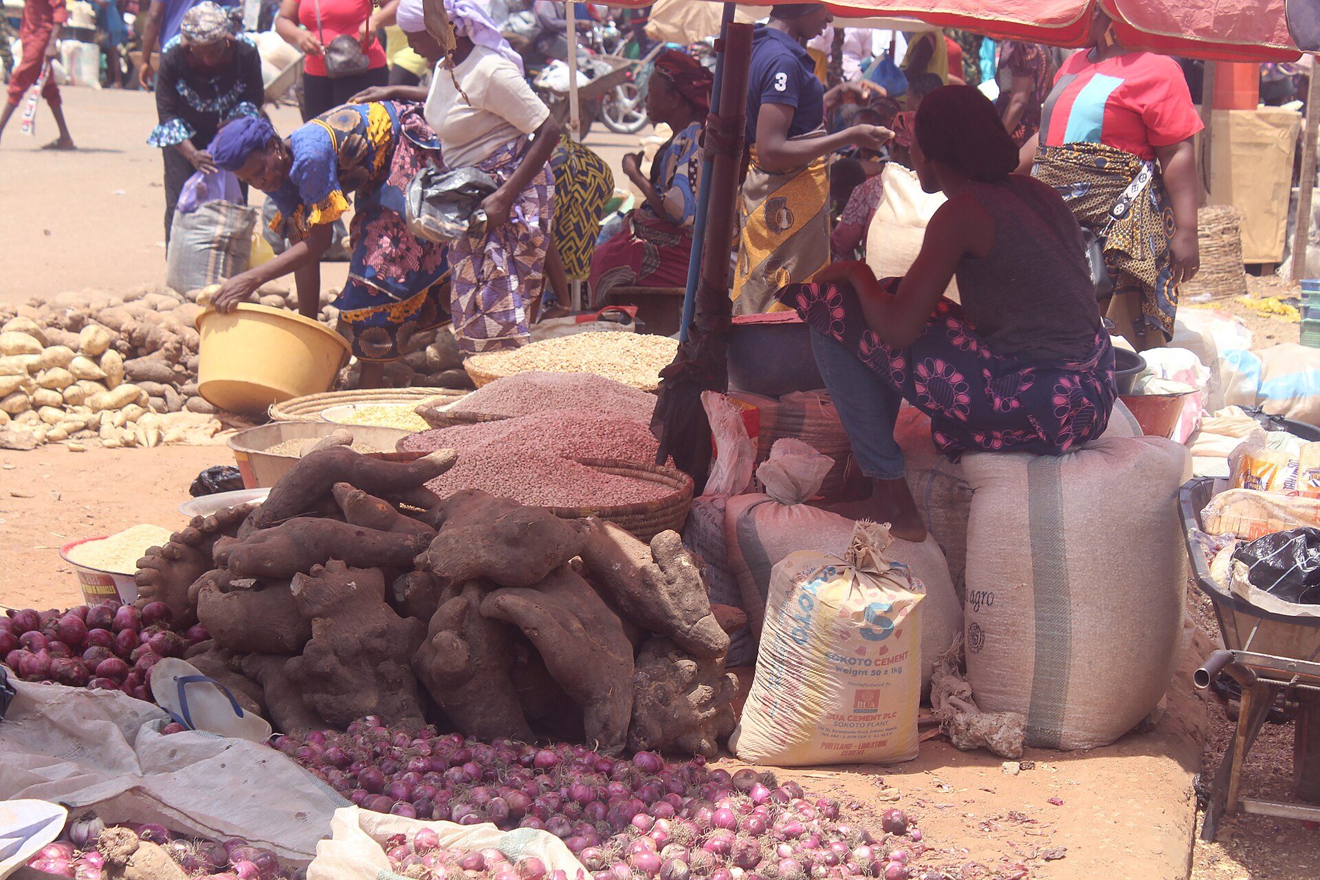 Shopping scene in Kaduna