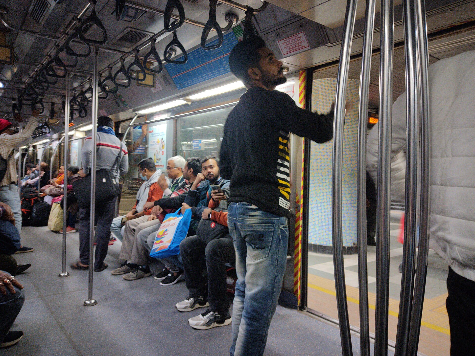 Transit scene in Kolkata