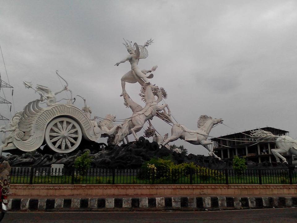 Restaurant scene in Kota