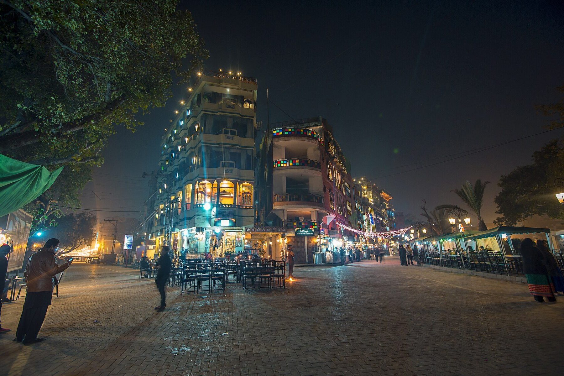 Restaurant scene in Lahore