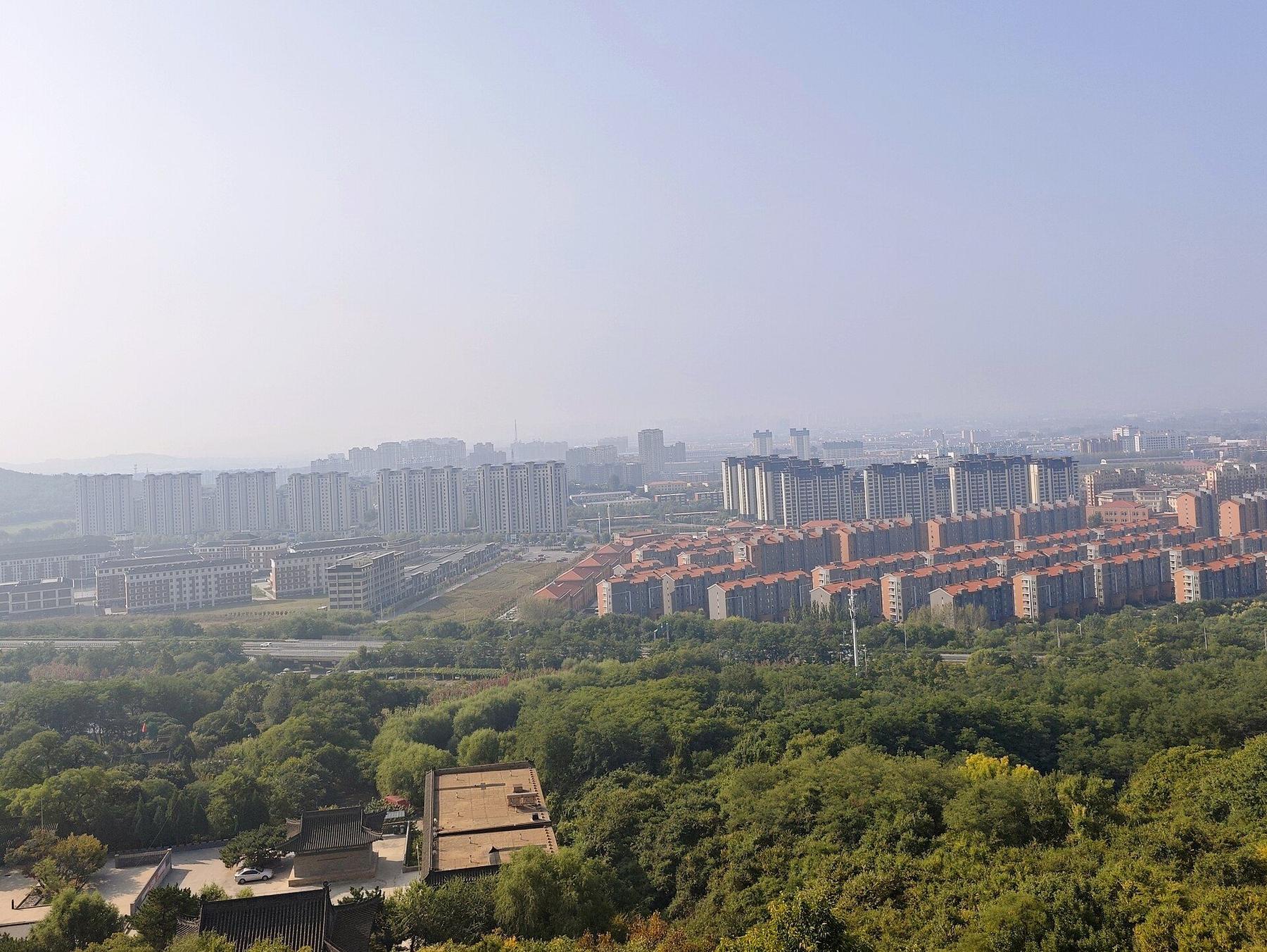 Restaurant scene in Liaoyang