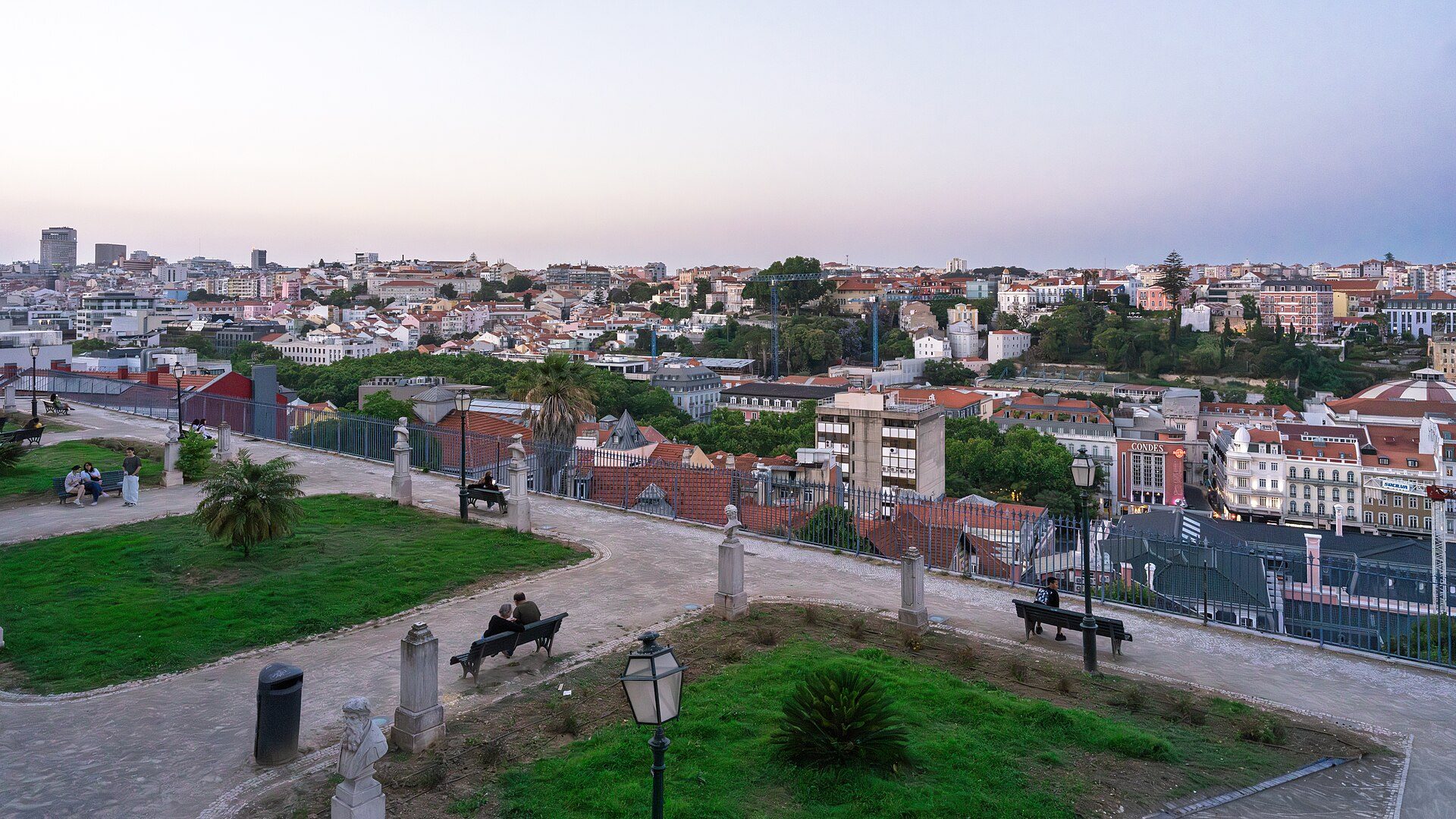 Evening scene in Lisbon