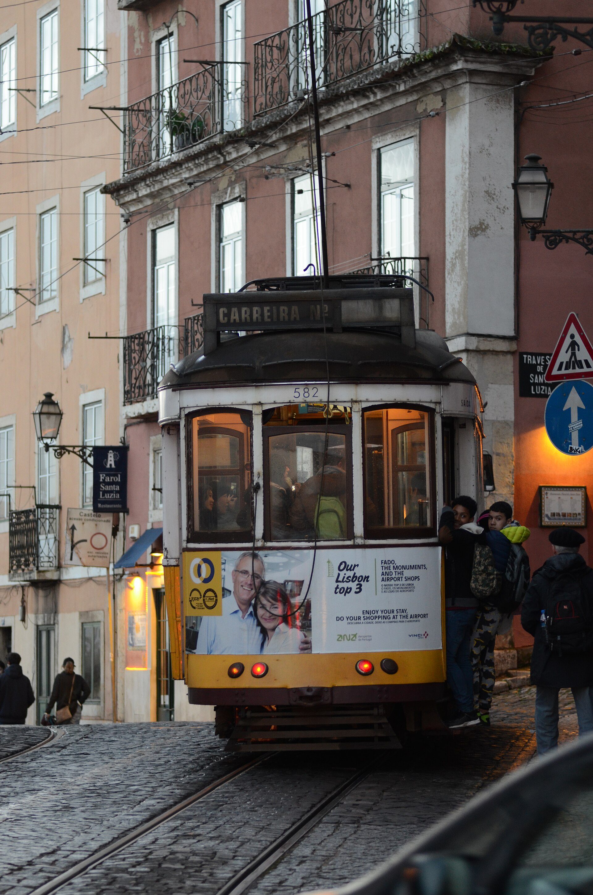 Transit scene in Lisbon