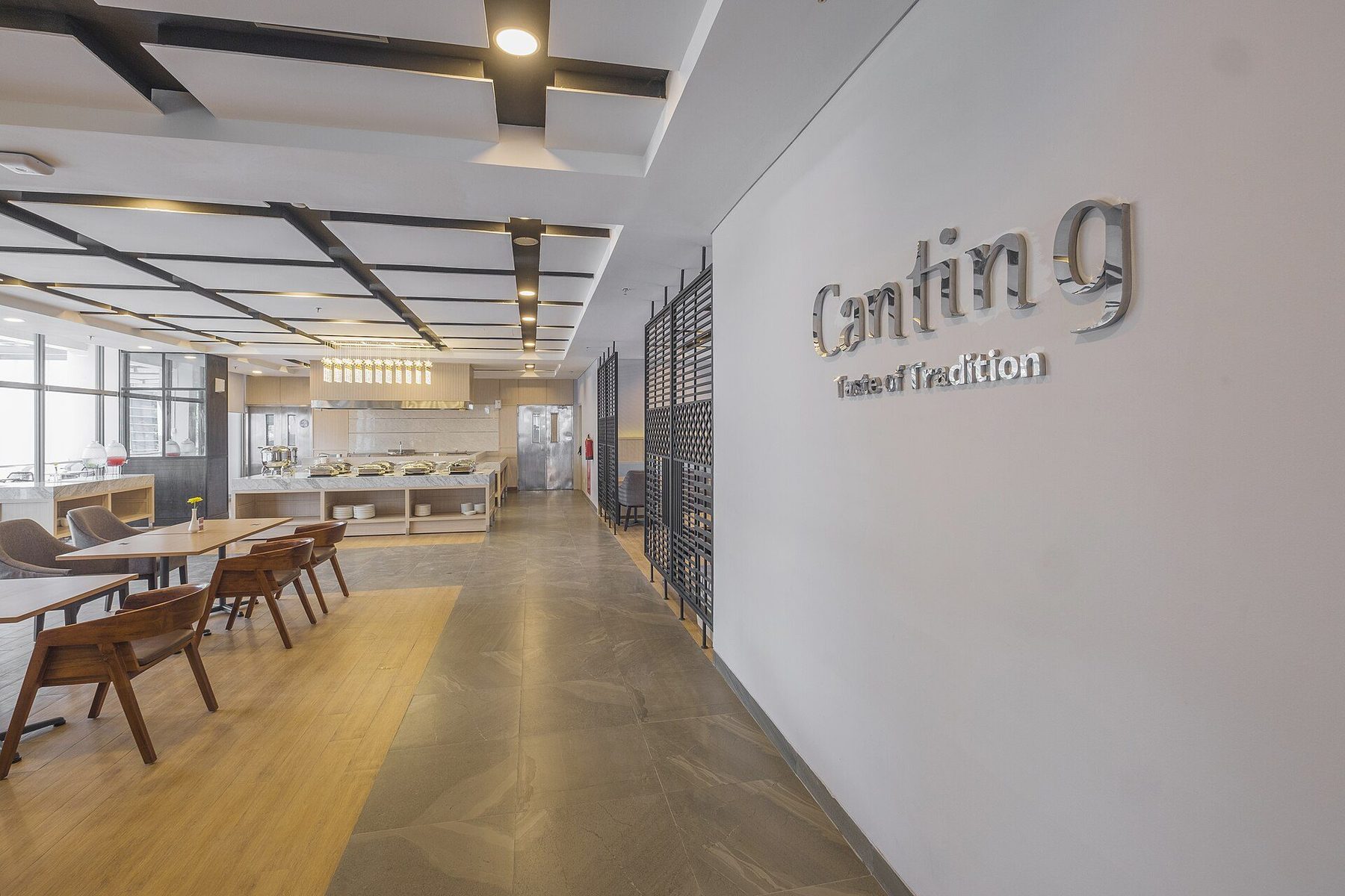 Restaurant scene in Makassar