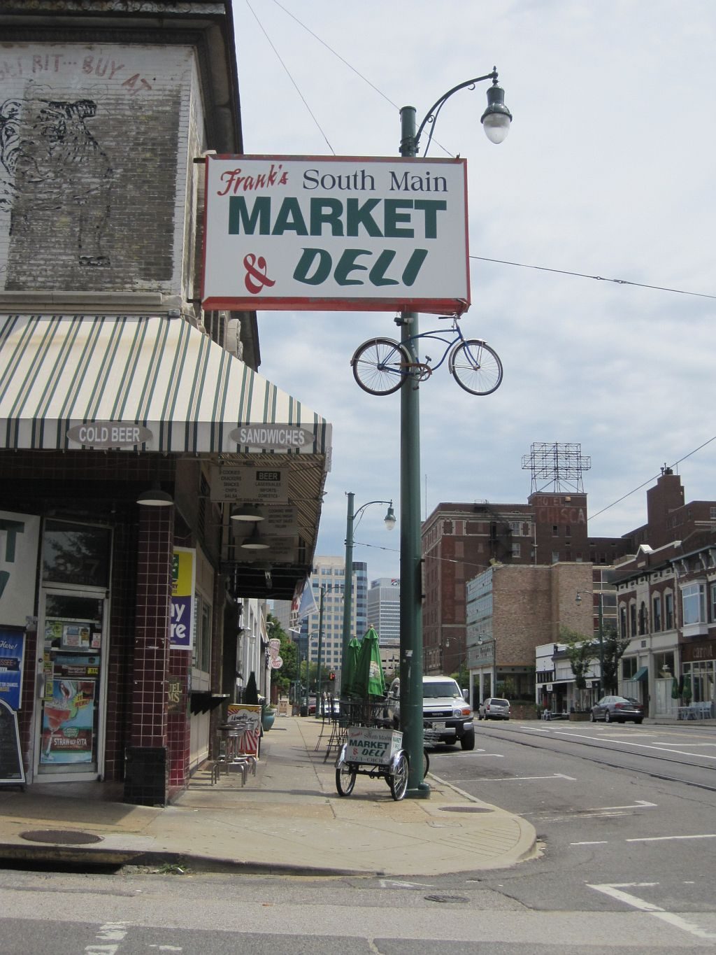 Memphis shopping route around South Main shops