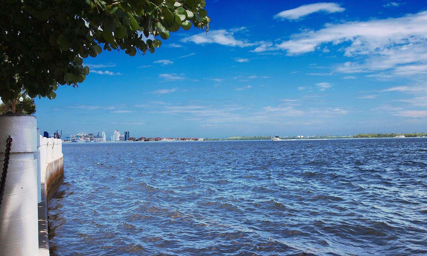 Miami travel guide photo