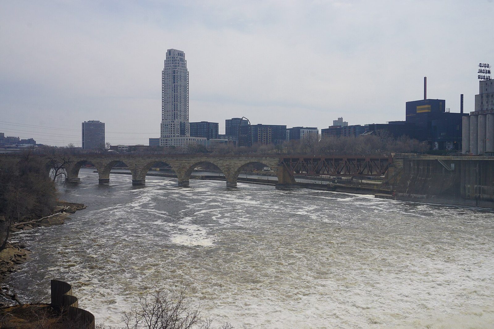 Minneapolis attraction planning at Stone Arch Bridge