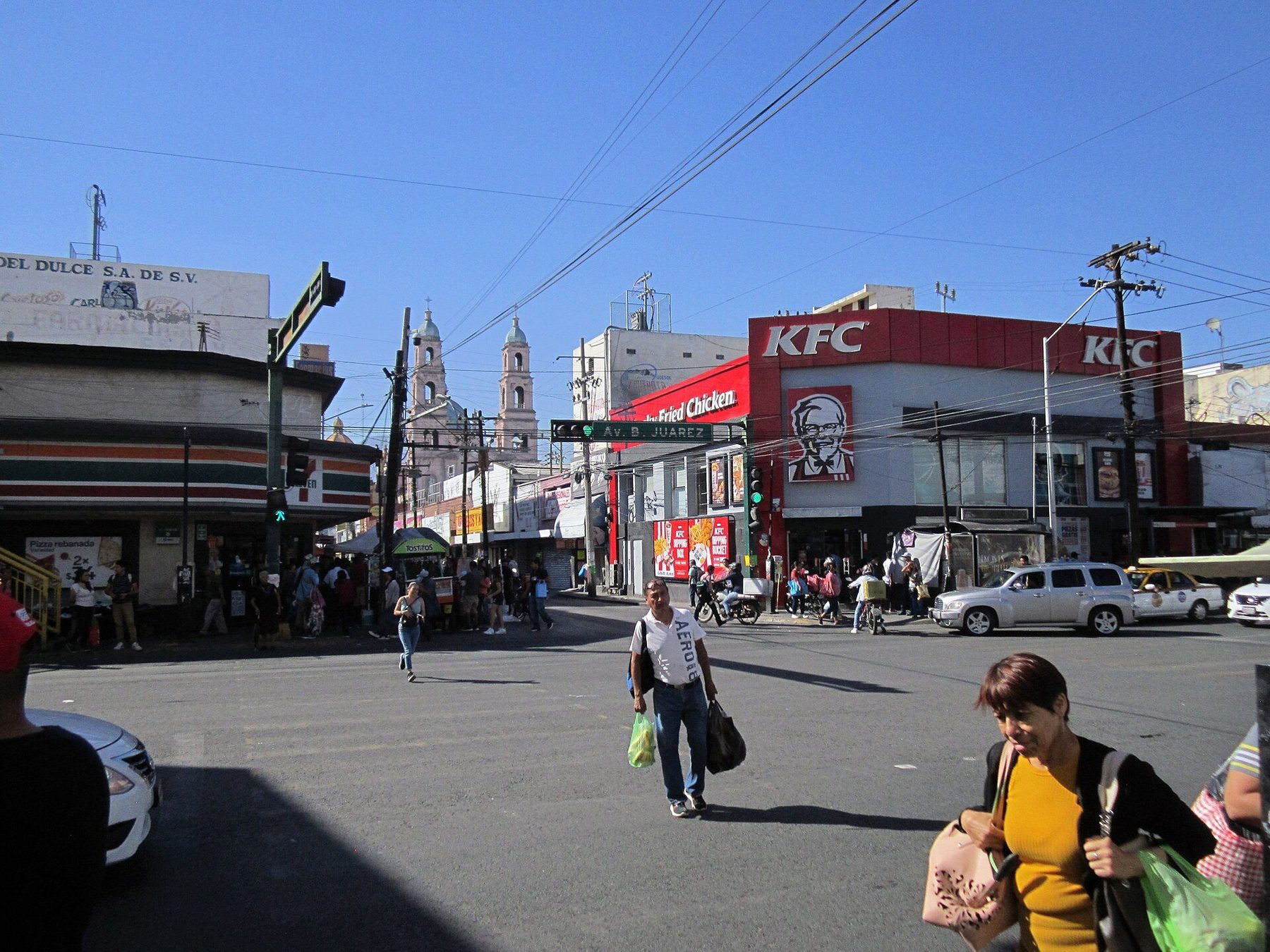 Restaurant scene in Monterrey