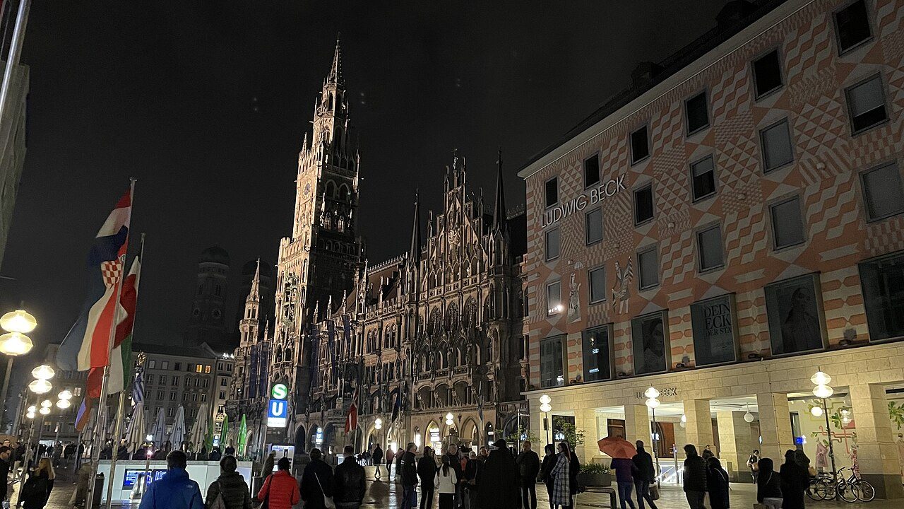 Neues Rathaus at Marienplatz in Munich