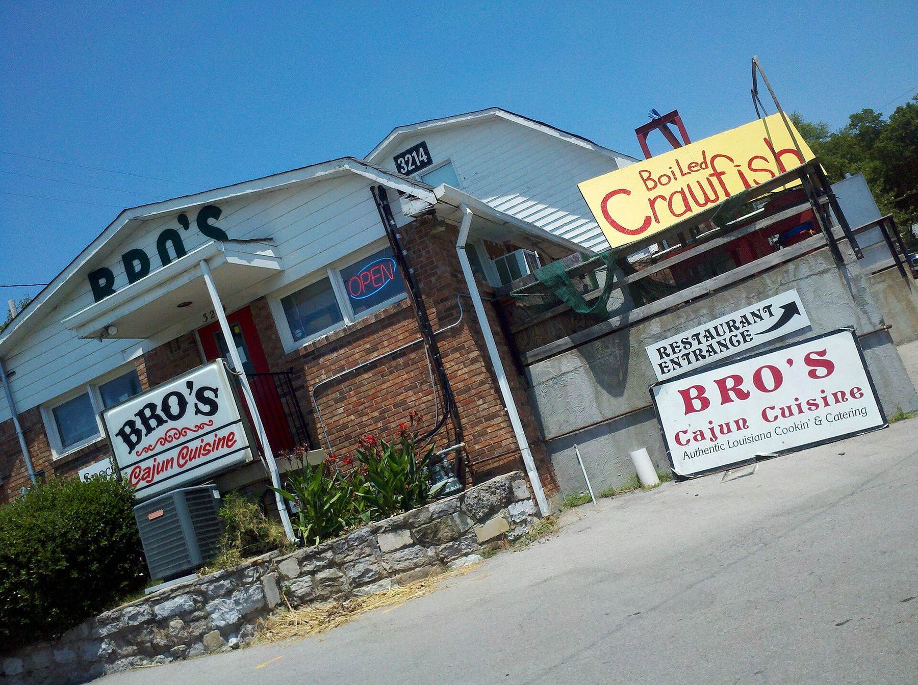 Shopping or market scene in Nashville
