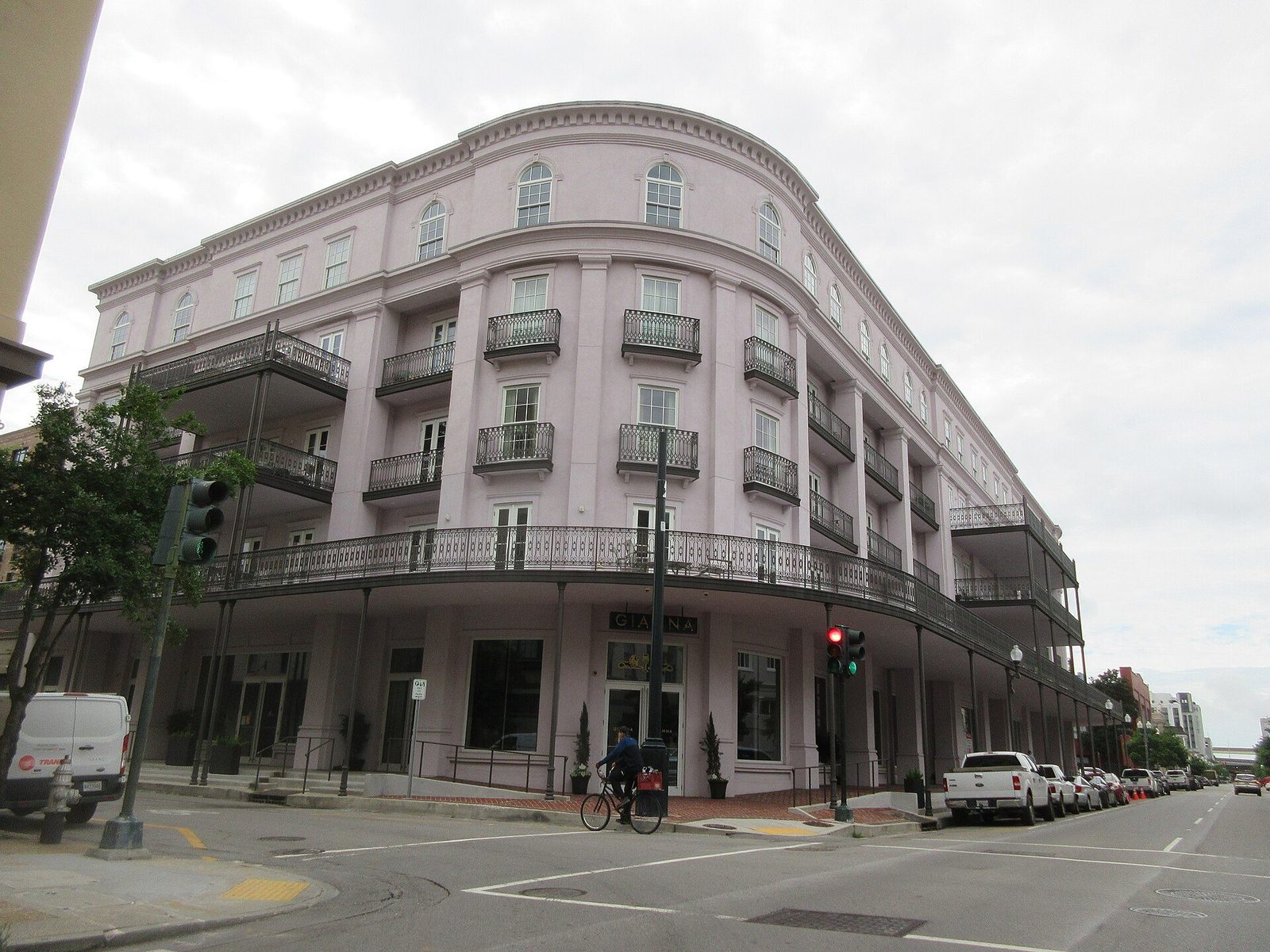 New Orleans shopping route around Magazine Street