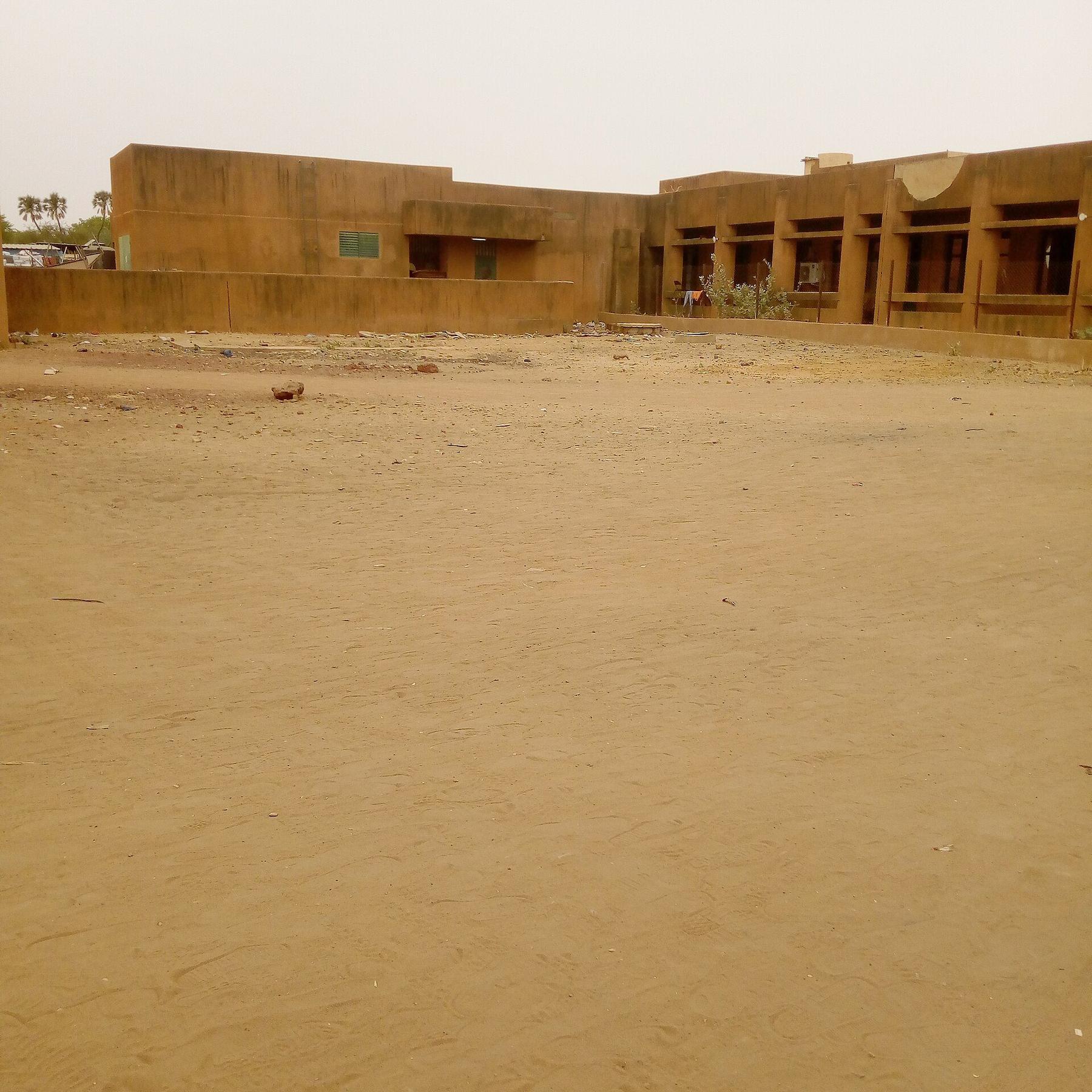 Restaurant scene in Niamey