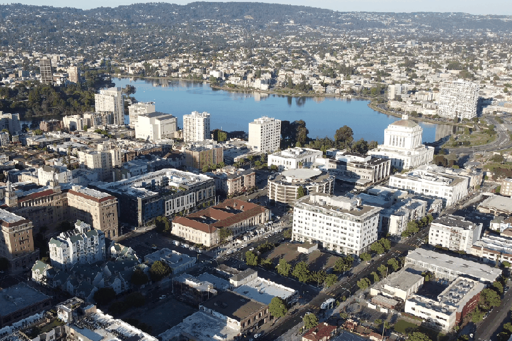 Oakland attraction planning at Lake Merritt