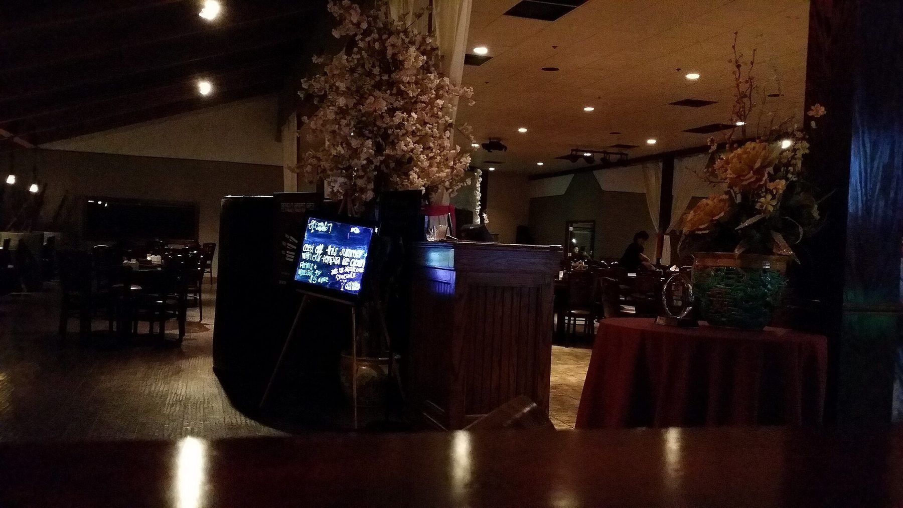 Restaurant scene in Oklahoma City