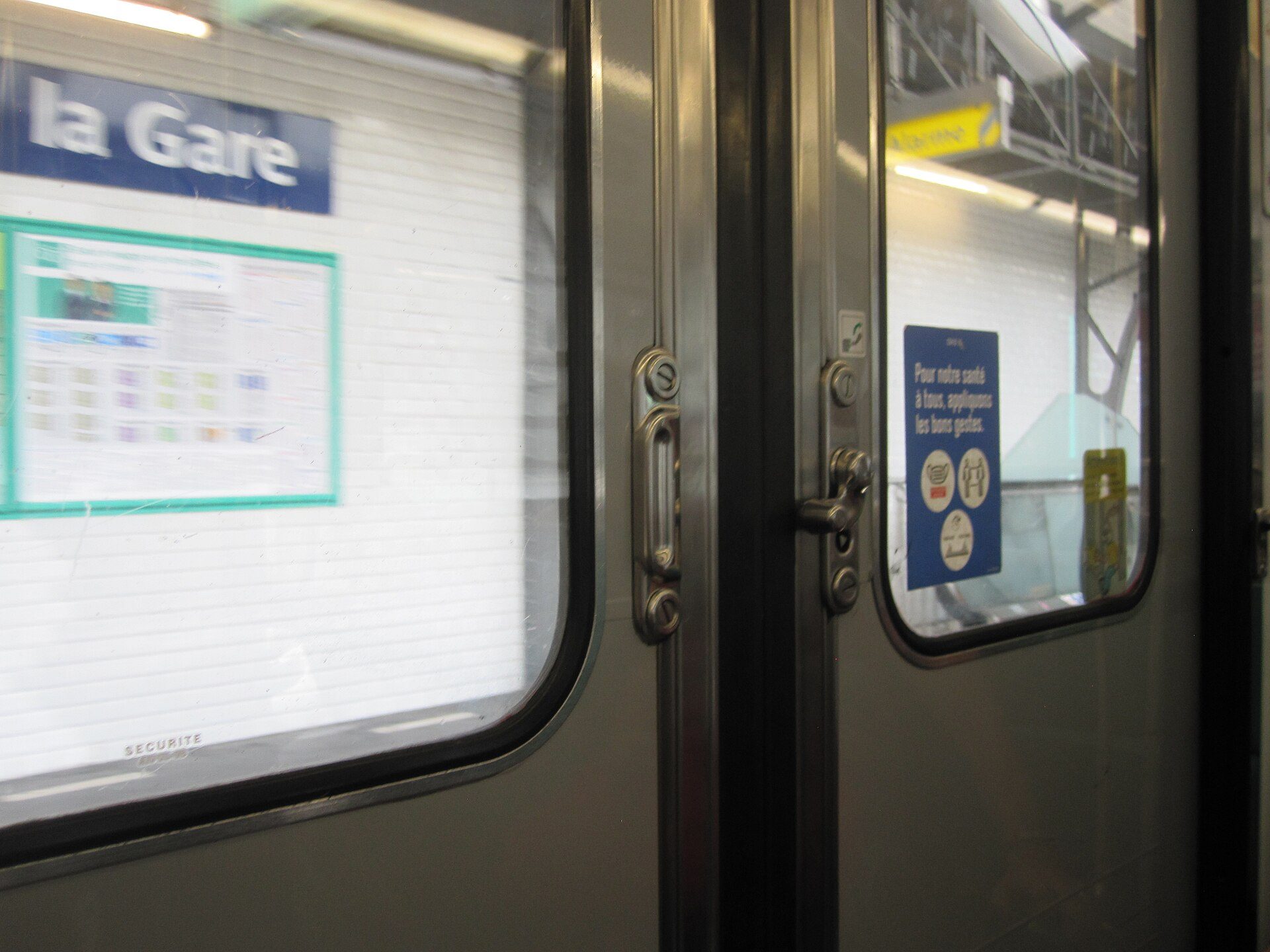 Paris Metro station interior