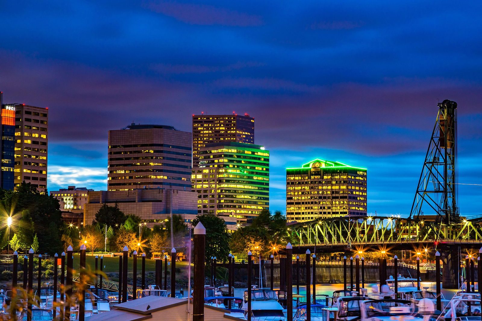 Portland route anchor around Powell's City of Books