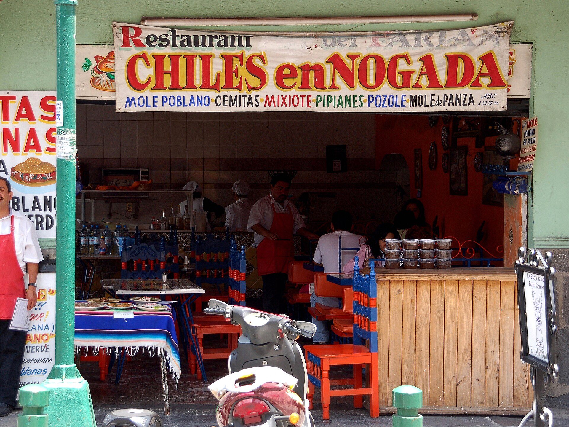 Restaurant scene in Puebla
