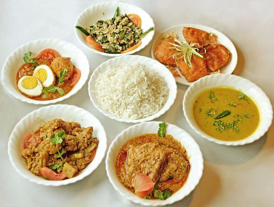 Restaurant scene in Pune