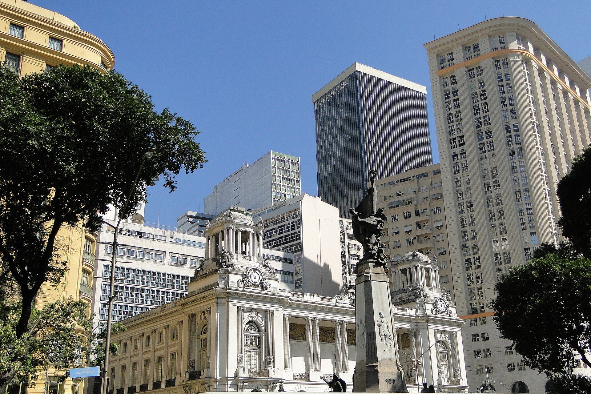 Shopping district scene in Rio de Janeiro