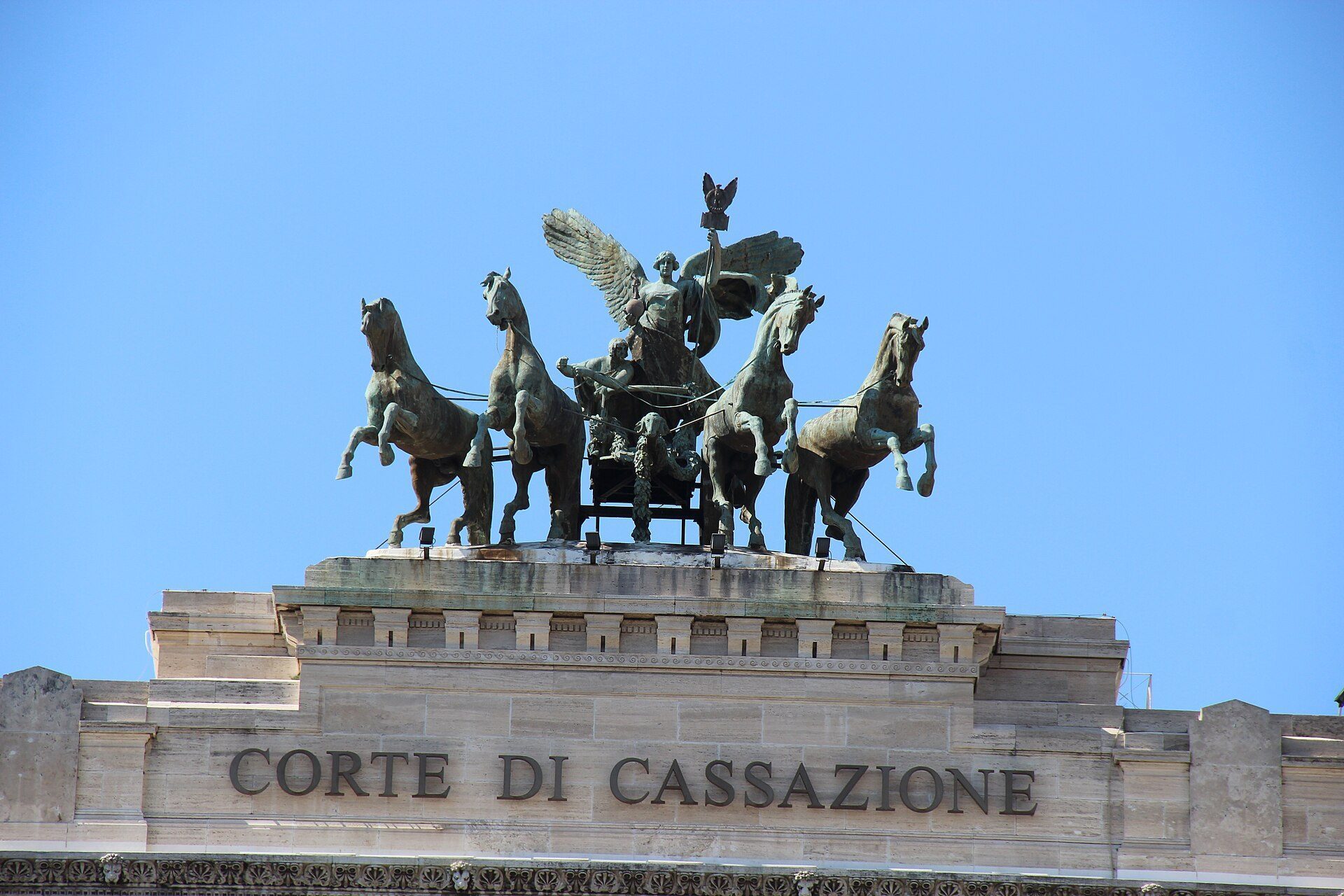 Transit scene in Rome
