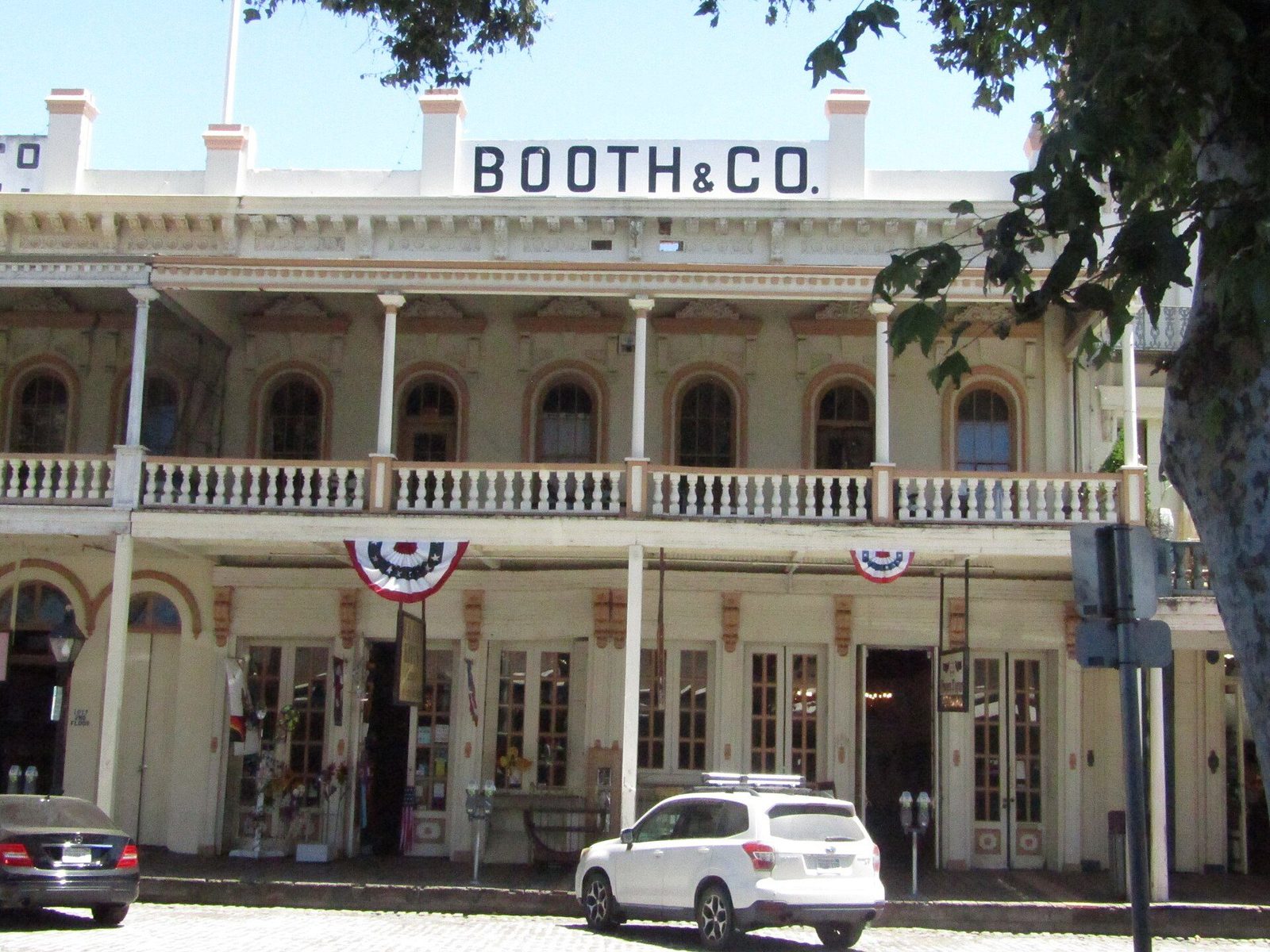 Sacramento planning base near Downtown/Capitol