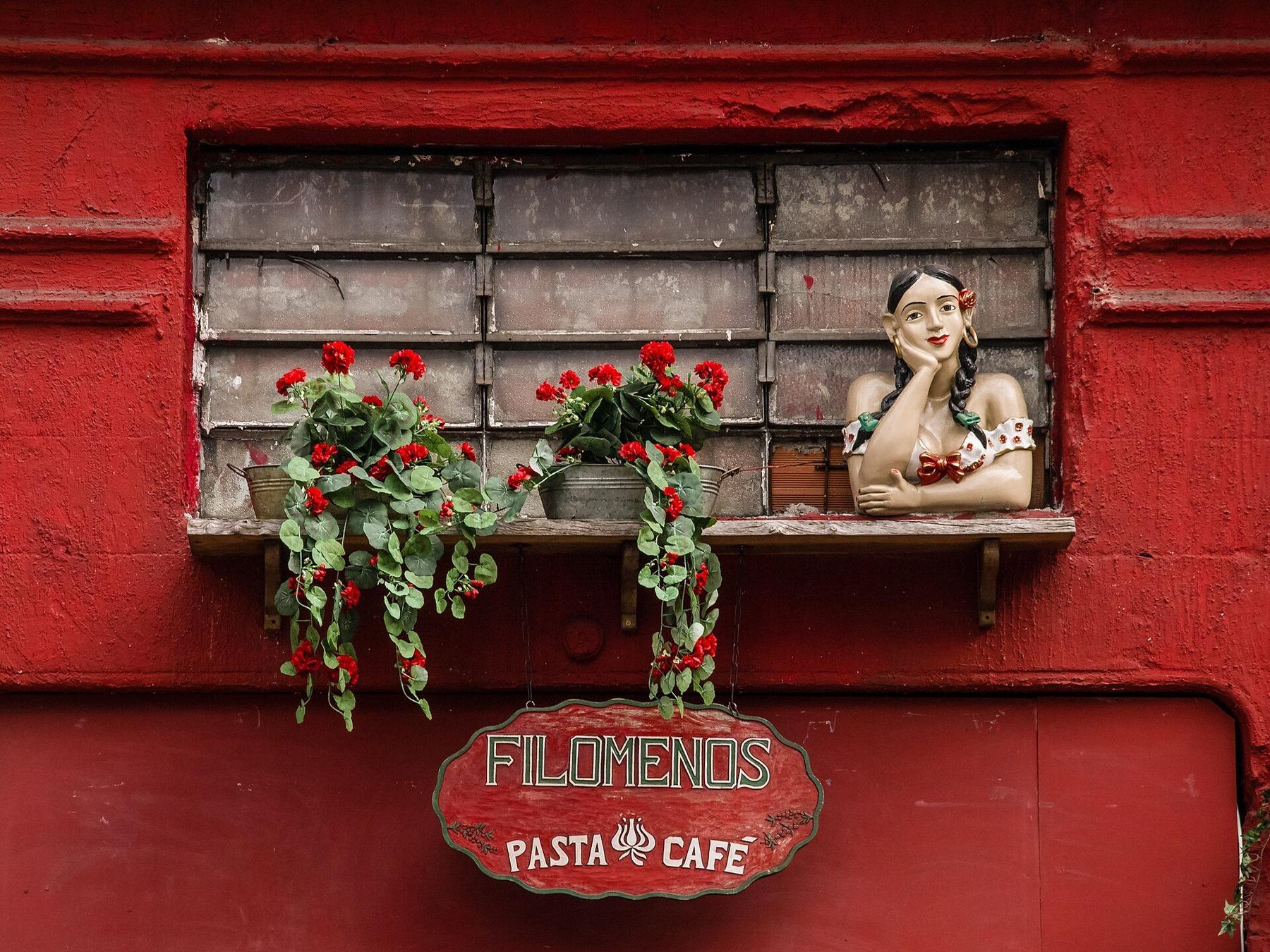 Restaurant scene in Sao Paulo