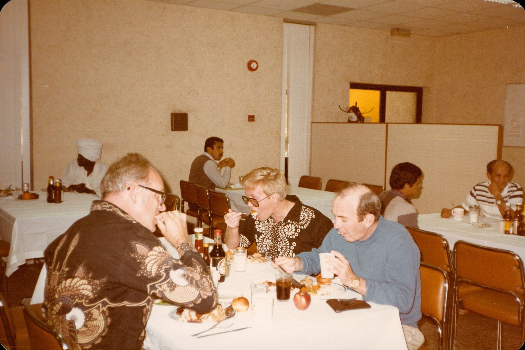 Restaurant scene in Ta'if