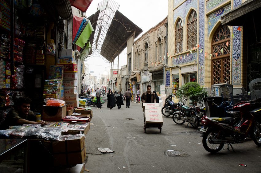 Shopping scene in Tehran