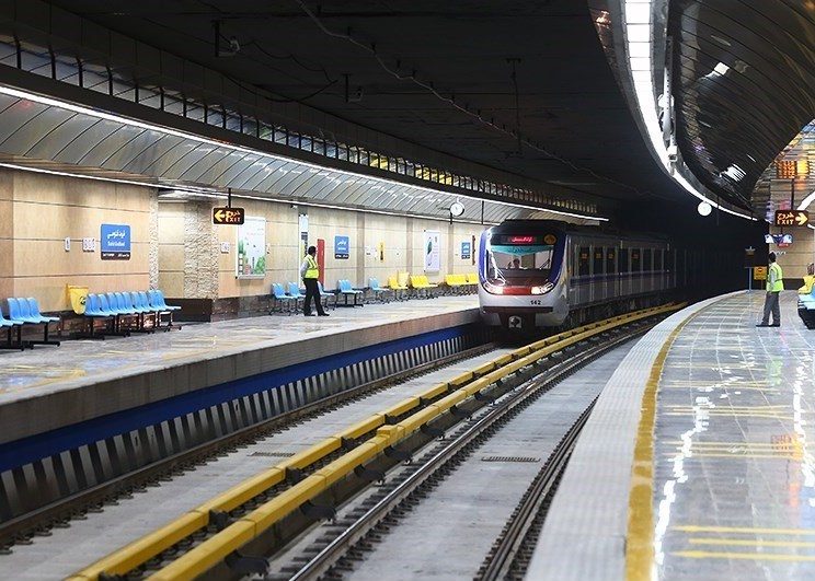 Transit scene in Tehran