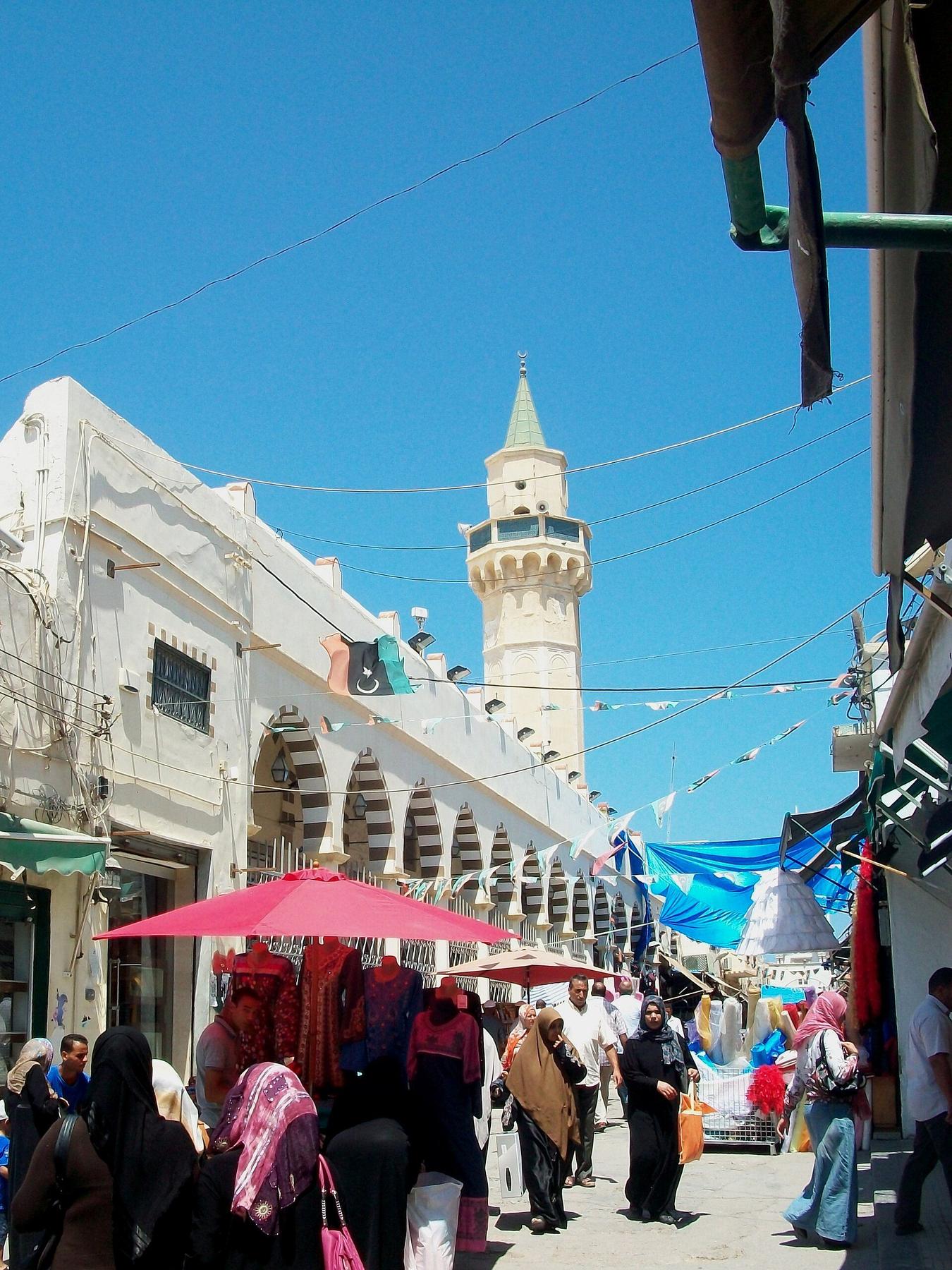 Shopping scene in Tripoli