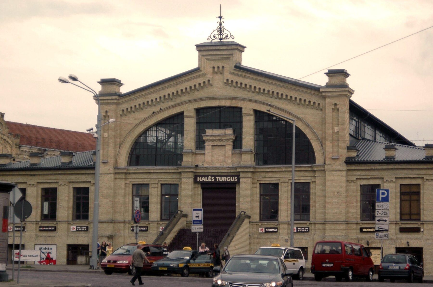 Shopping scene in Vilnius